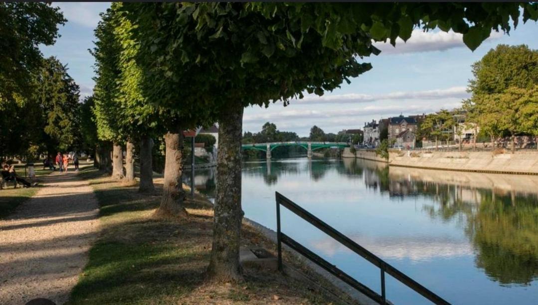 Studio Bord De Marne Jouarre Exteriör bild